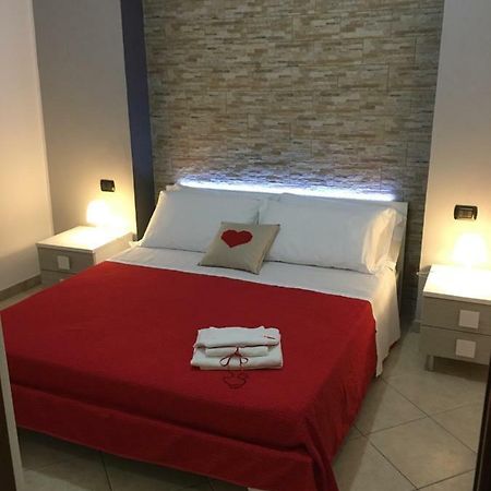 Frank House Apartment Каляри Екстериор снимка