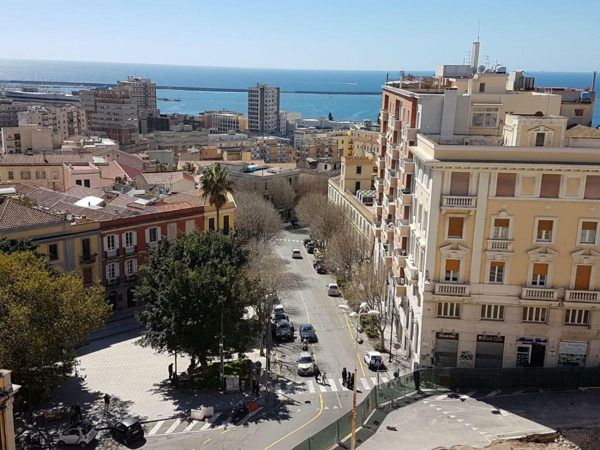 Frank House Apartment Каляри Екстериор снимка